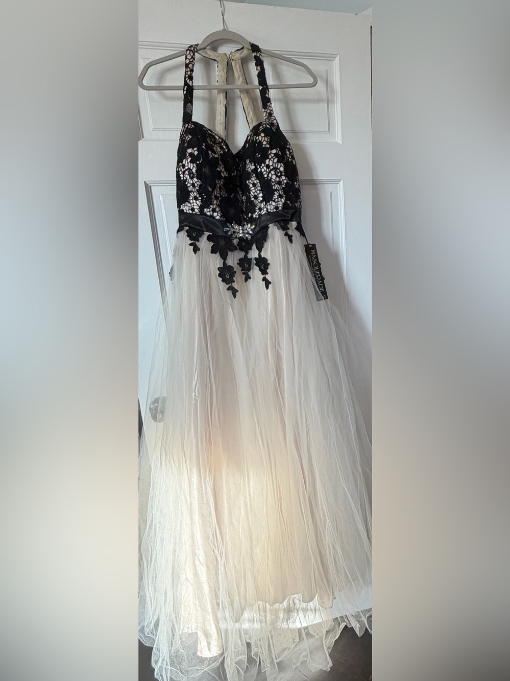 Masquerade NWT Black Lace & Cream Tulle Dress Halter prom  Party Size 11/12